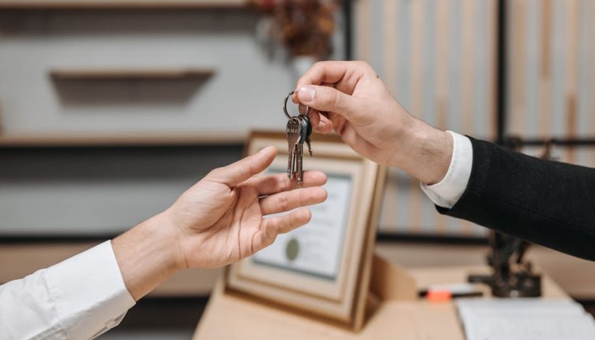 Консультация юриста по списанию долгов с поддержкой