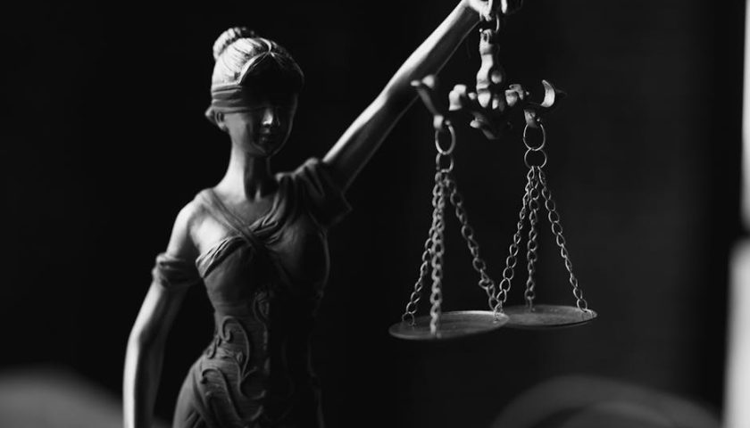 Какие ограничения снимаются после внесудебного банкротства в РФ