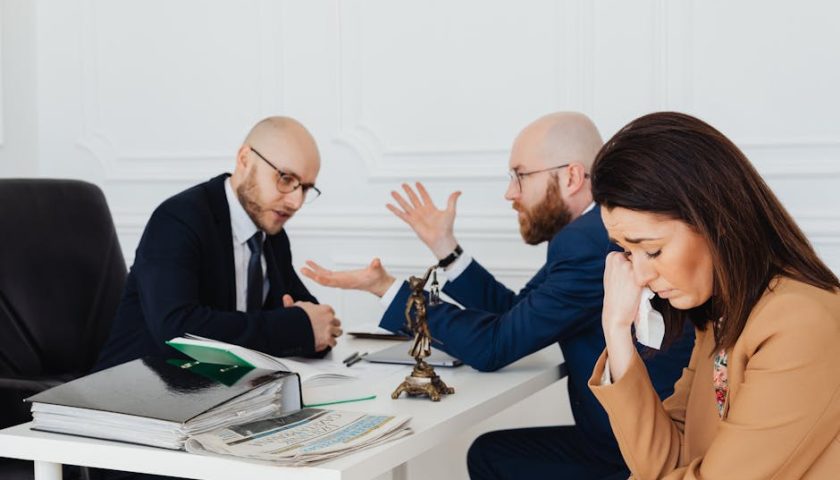 Списание долгов — официальный путь выхода из долговой ямы