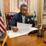 Какие вопросы решает адвокат при упрощенном банкротстве физлиц