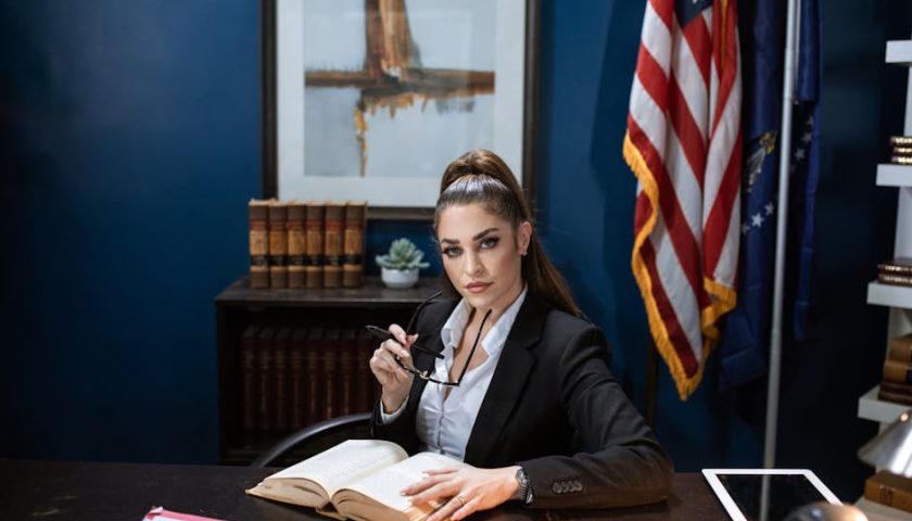 Юрист по банкротству с гарантией завершения дела