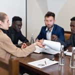 Как банкротство физлица влияет на детей и супруга