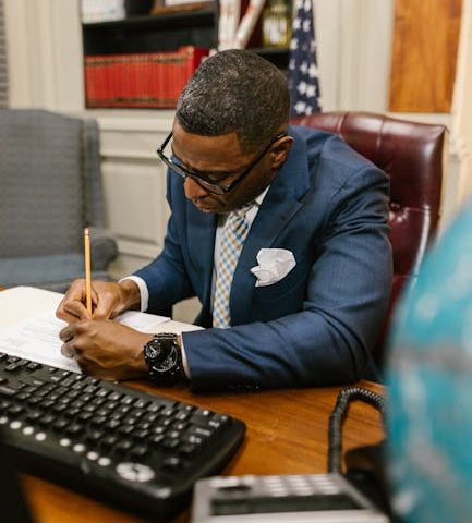 Помощь адвокатов в списании долгов с минимальной стоимостью и минимальными рисками в суде под ключ РФ