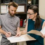 Помощь адвокатов в списании долгов через суд РФ