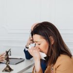 Как банкротство помогает избавиться от долгов по налогам и займам