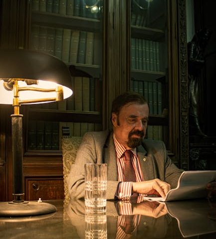 Как банкротство помогает избавиться от долгов по микрозаймам